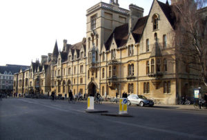 Professor sues Oxford University after "forced retirement" 10